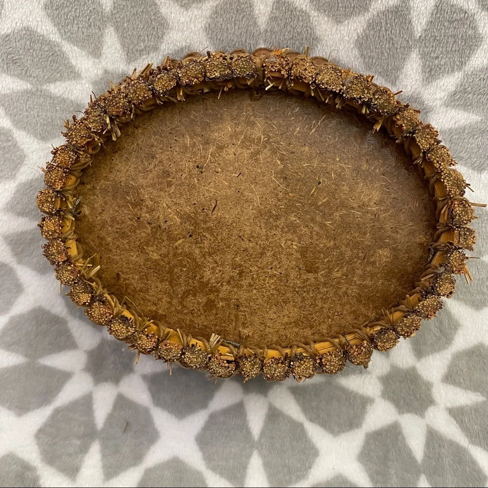🌸 5 for $25 // Vintage oval straw seagrass wicker basket